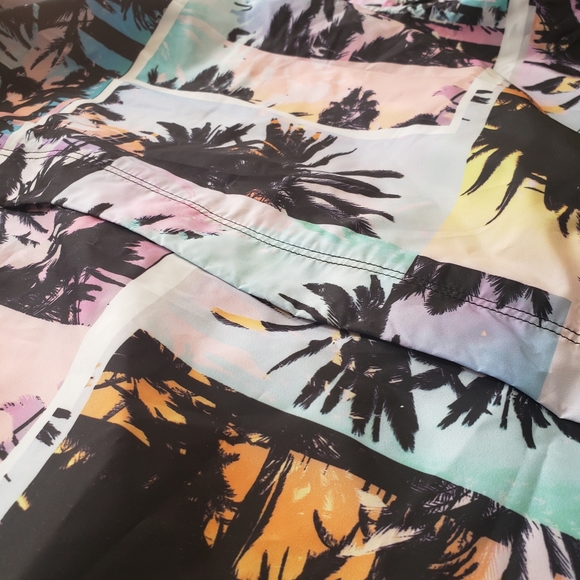 Calvin Klein Performance Quarterzip Hoodie - Picture 6 of 6